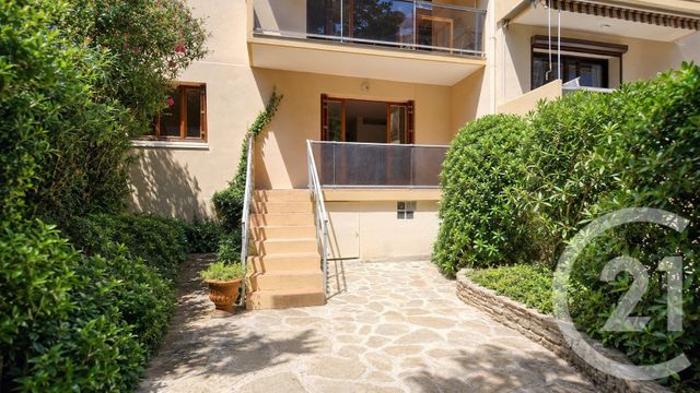 Appartement F2 &agrave; vendre - 2 pi&egrave;ces - 45,57 m2 - Le Lavandou - 83 - PROVENCE-ALPES-COTE-D-AZUR