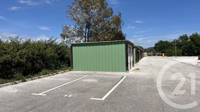 Parking &agrave; vendre - 12 m2 - La Londe Les Maures - 83 - PROVENCE-ALPES-COTE-D-AZUR