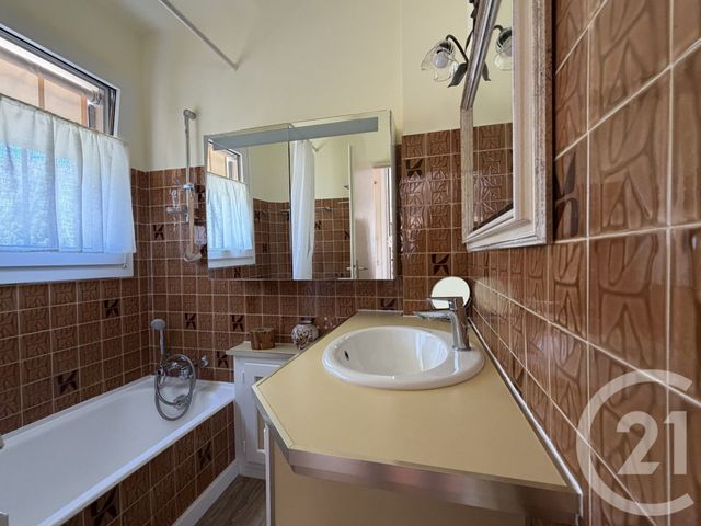Appartement T2 &agrave; vendre - 2 pi&egrave;ces - 31,33 m2 - Le Lavandou - 83 - PROVENCE-ALPES-COTE-D-AZUR