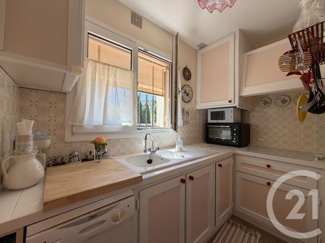 Appartement T2 &agrave; vendre - 2 pi&egrave;ces - 31,33 m2 - Le Lavandou - 83 - PROVENCE-ALPES-COTE-D-AZUR