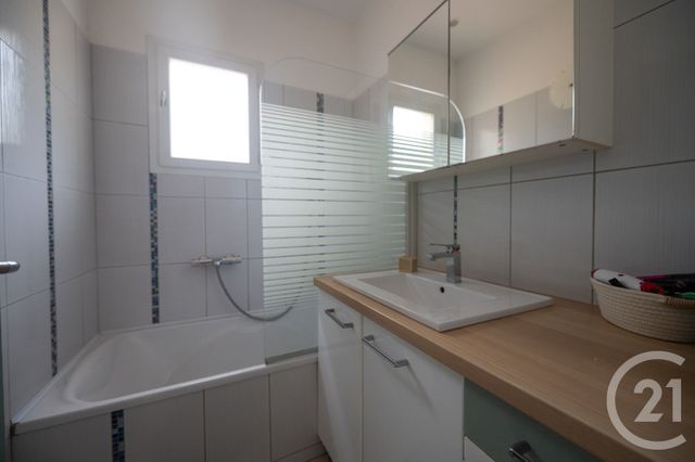 Maison &agrave; vendre - 5 pi&egrave;ces - 146,76 m2 - Bormes Les Mimosas - 83 - PROVENCE-ALPES-COTE-D-AZUR