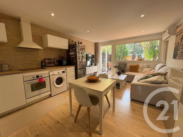 Appartement T2 &agrave; vendre - 2 pi&egrave;ces - 40,27 m2 - Hyeres - 83 - PROVENCE-ALPES-COTE-D-AZUR