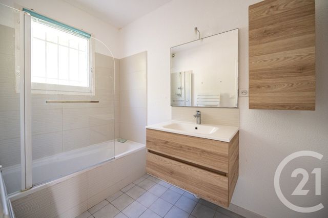 Maison &agrave; vendre - 4 pi&egrave;ces - 74,54 m2 - Bormes Les Mimosas - 83 - PROVENCE-ALPES-COTE-D-AZUR