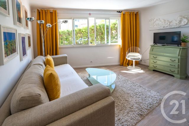 appartement - LE LAVANDOU - 83