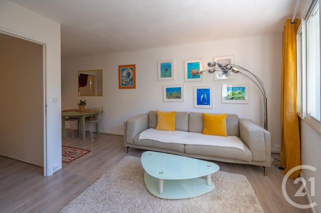 Appartement Studio cabine &agrave; vendre - 2 pi&egrave;ces - 36,51 m2 - Le Lavandou - 83 - PROVENCE-ALPES-COTE-D-AZUR