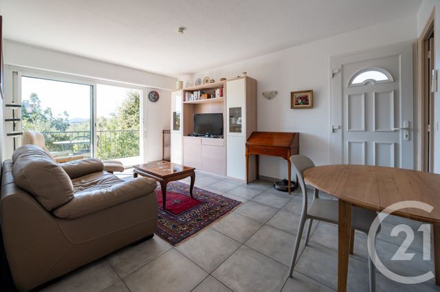 Appartement T3 &agrave; vendre - 3 pi&egrave;ces - 50,58 m2 - Le Lavandou - 83 - PROVENCE-ALPES-COTE-D-AZUR