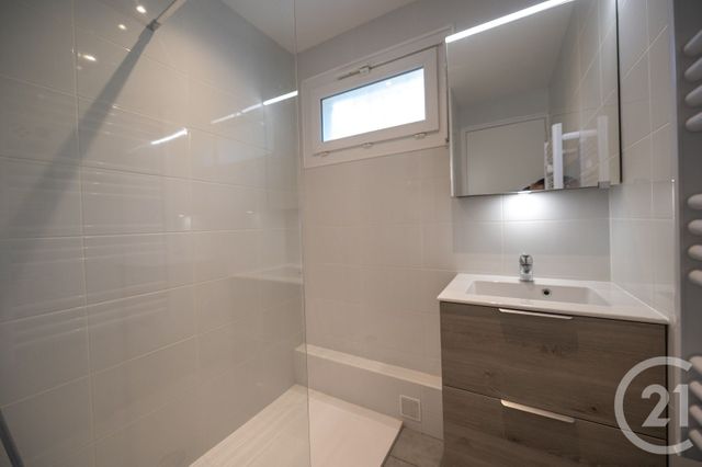 Appartement T3 &agrave; vendre - 3 pi&egrave;ces - 50,58 m2 - Le Lavandou - 83 - PROVENCE-ALPES-COTE-D-AZUR