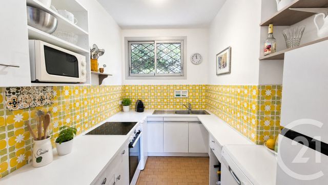 Appartement F3 &agrave; vendre - 3 pi&egrave;ces - 61,97 m2 - Le Lavandou - 83 - PROVENCE-ALPES-COTE-D-AZUR