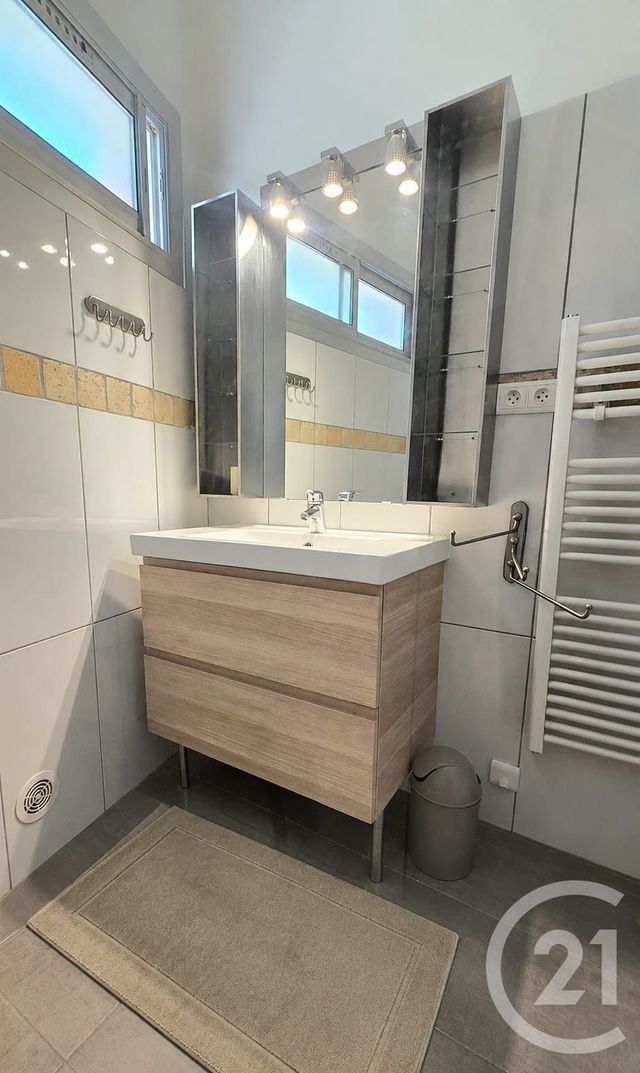 Appartement F3 &agrave; vendre - 3 pi&egrave;ces - 61,97 m2 - Le Lavandou - 83 - PROVENCE-ALPES-COTE-D-AZUR