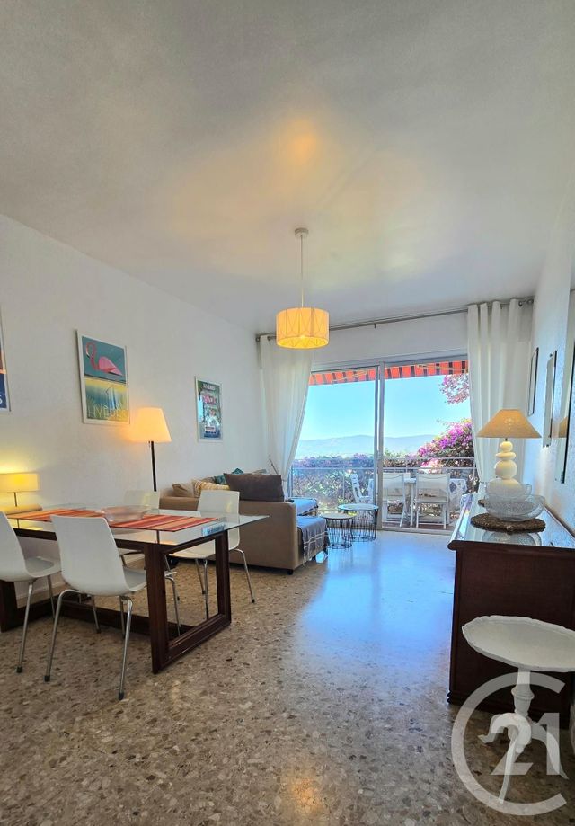 Appartement F3 &agrave; vendre - 3 pi&egrave;ces - 61,97 m2 - Le Lavandou - 83 - PROVENCE-ALPES-COTE-D-AZUR