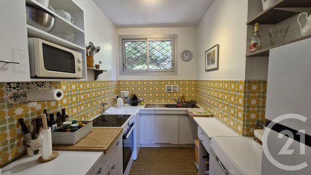 Appartement F3 &agrave; vendre - 3 pi&egrave;ces - 61,97 m2 - Le Lavandou - 83 - PROVENCE-ALPES-COTE-D-AZUR