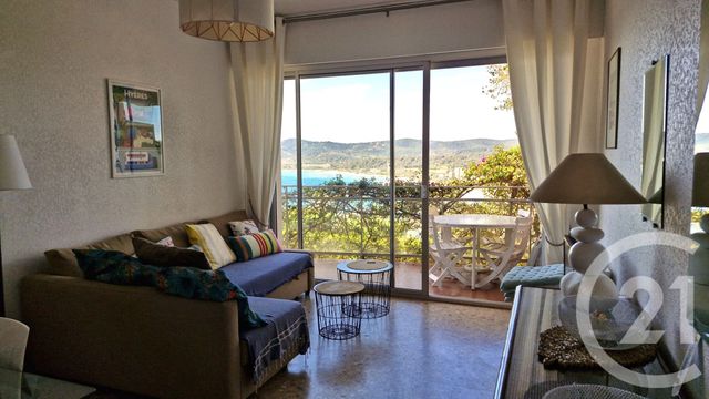 Appartement F3 &agrave; vendre - 3 pi&egrave;ces - 61,97 m2 - Le Lavandou - 83 - PROVENCE-ALPES-COTE-D-AZUR