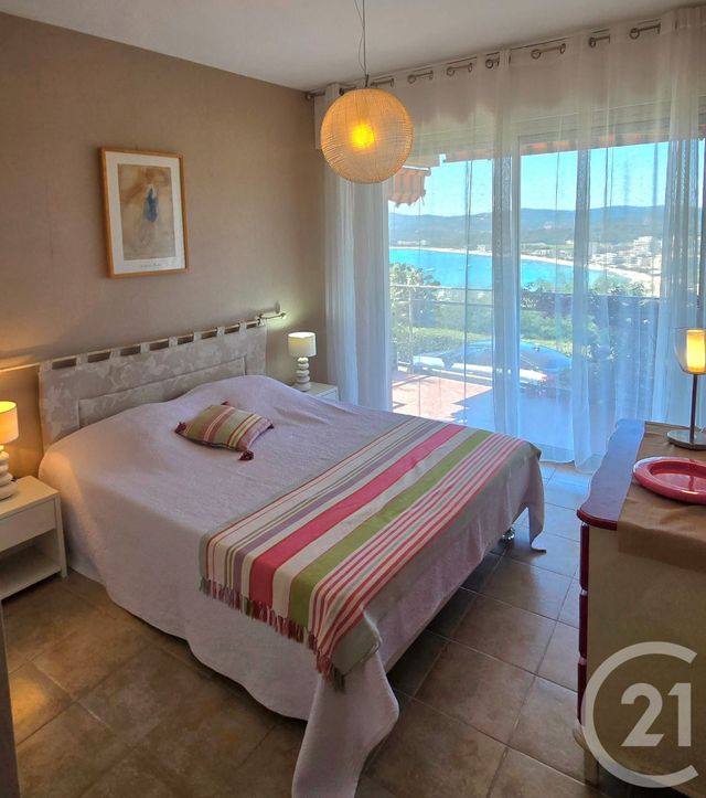 Appartement F3 &agrave; vendre - 3 pi&egrave;ces - 61,97 m2 - Le Lavandou - 83 - PROVENCE-ALPES-COTE-D-AZUR