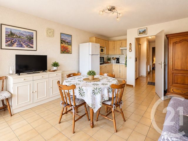 Appartement &agrave; vendre - 3 pi&egrave;ces - 42,14 m2 - Bormes Les Mimosas - 83 - PROVENCE-ALPES-COTE-D-AZUR