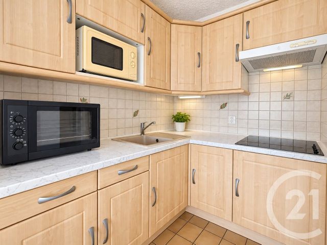 Appartement &agrave; vendre - 3 pi&egrave;ces - 42,14 m2 - Bormes Les Mimosas - 83 - PROVENCE-ALPES-COTE-D-AZUR