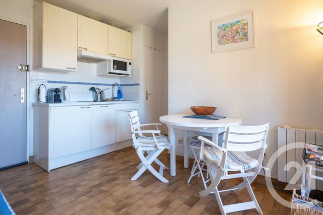 Appartement T2 &agrave; vendre - 2 pi&egrave;ces - 22,30 m2 - Bormes Les Mimosas - 83 - PROVENCE-ALPES-COTE-D-AZUR