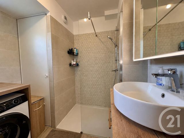 Appartement &agrave; vendre - 3 pi&egrave;ces - 58 m2 - Bormes Les Mimosas - 83 - PROVENCE-ALPES-COTE-D-AZUR