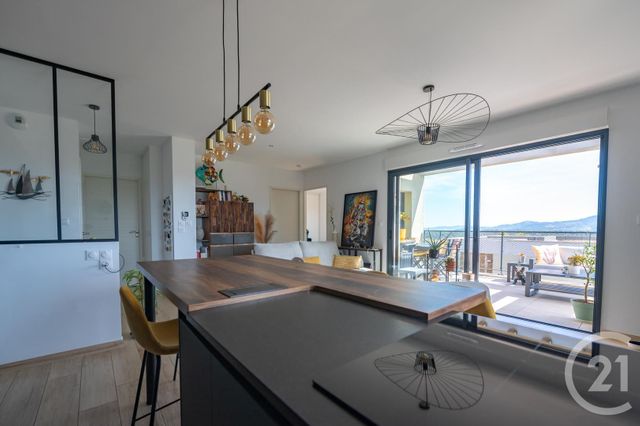 Appartement &agrave; vendre - 3 pi&egrave;ces - 58 m2 - Bormes Les Mimosas - 83 - PROVENCE-ALPES-COTE-D-AZUR