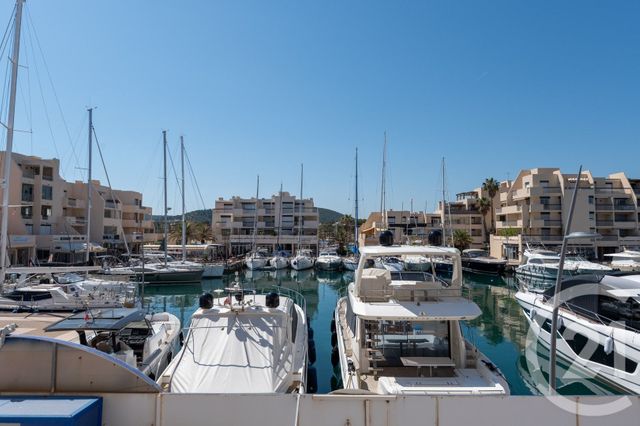 Appartement T3 &agrave; vendre - 3 pi&egrave;ces - 72,60 m2 - Bormes Les Mimosas - 83 - PROVENCE-ALPES-COTE-D-AZUR