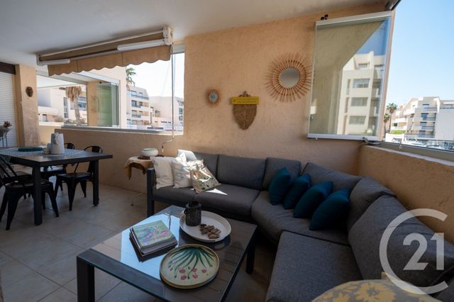 Appartement T3 &agrave; vendre - 3 pi&egrave;ces - 72,60 m2 - Bormes Les Mimosas - 83 - PROVENCE-ALPES-COTE-D-AZUR