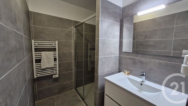 Appartement T3 &agrave; vendre - 3 pi&egrave;ces - 63,49 m2 - Le Lavandou - 83 - PROVENCE-ALPES-COTE-D-AZUR
