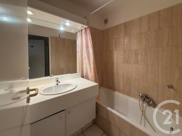 Appartement T2 &agrave; vendre - 2 pi&egrave;ces - 49,56 m2 - Le Lavandou - 83 - PROVENCE-ALPES-COTE-D-AZUR