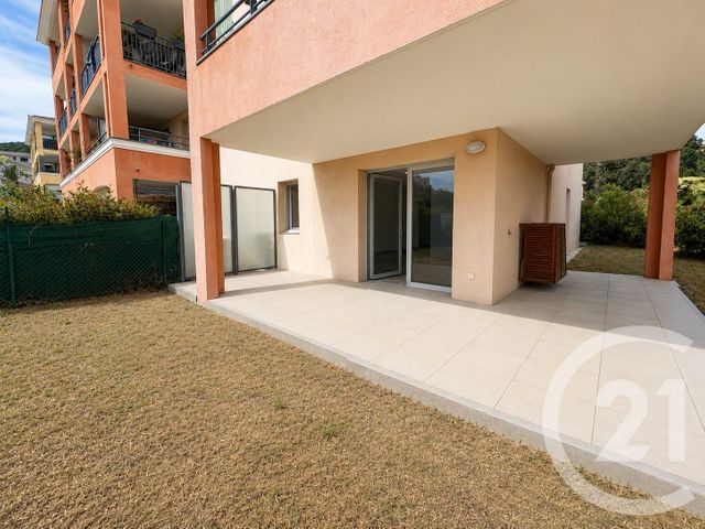 Appartement T3 &agrave; vendre - 3 pi&egrave;ces - 62,10 m2 - Bormes Les Mimosas - 83 - PROVENCE-ALPES-COTE-D-AZUR