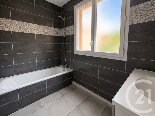 Appartement T3 &agrave; vendre - 3 pi&egrave;ces - 62,10 m2 - Bormes Les Mimosas - 83 - PROVENCE-ALPES-COTE-D-AZUR