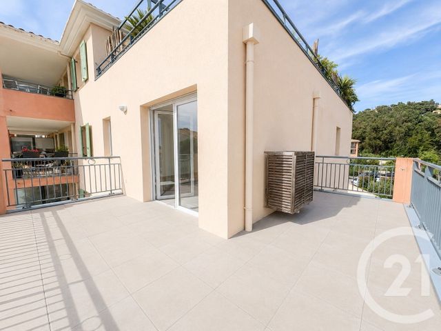 Appartement T4 &agrave; vendre - 4 pi&egrave;ces - 80,20 m2 - Bormes Les Mimosas - 83 - PROVENCE-ALPES-COTE-D-AZUR