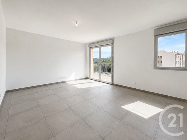 appartement - BORMES LES MIMOSAS - 83