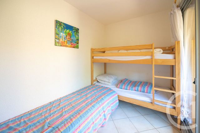 Appartement T2 &agrave; vendre - 2 pi&egrave;ces - 25,19 m2 - Bormes Les Mimosas - 83 - PROVENCE-ALPES-COTE-D-AZUR