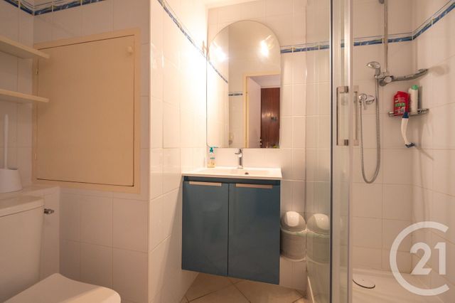 Appartement T2 &agrave; vendre - 2 pi&egrave;ces - 25,19 m2 - Bormes Les Mimosas - 83 - PROVENCE-ALPES-COTE-D-AZUR