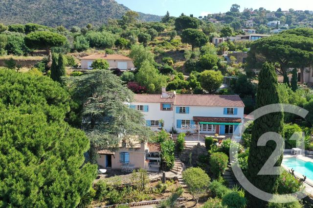 Maison &agrave; vendre - 8 pi&egrave;ces - 302,51 m2 - Le Lavandou - 83 - PROVENCE-ALPES-COTE-D-AZUR