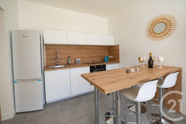 Appartement T2 &agrave; vendre - 2 pi&egrave;ces - 34,24 m2 - Le Lavandou - 83 - PROVENCE-ALPES-COTE-D-AZUR