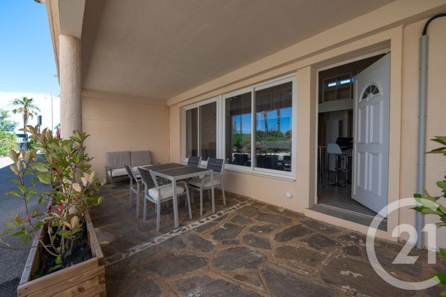 appartement - LE LAVANDOU - 83