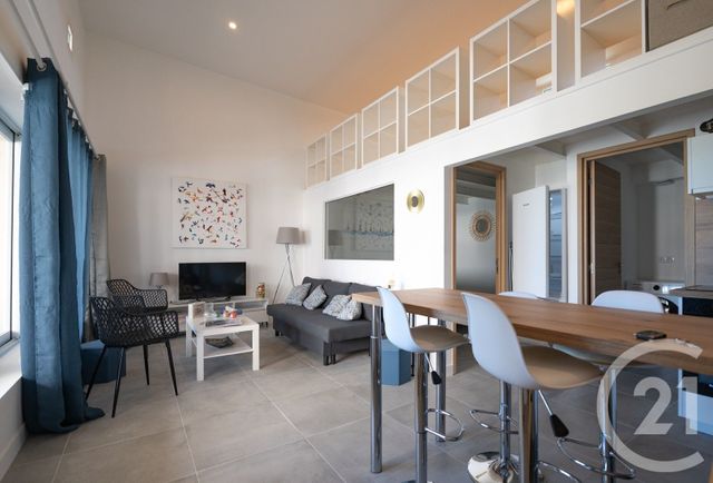 Appartement T2 &agrave; vendre - 2 pi&egrave;ces - 33,24 m2 - Le Lavandou - 83 - PROVENCE-ALPES-COTE-D-AZUR