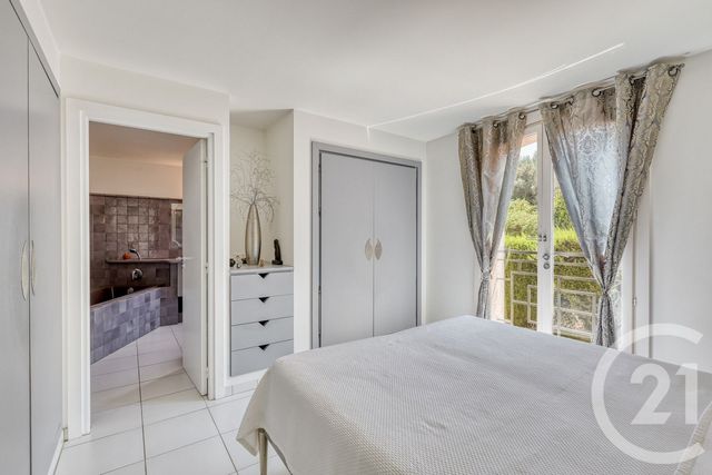 Maison &agrave; vendre - 6 pi&egrave;ces - 204 m2 - Hyeres - 83 - PROVENCE-ALPES-COTE-D-AZUR