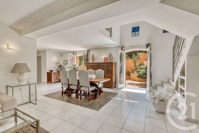 Maison &agrave; vendre - 6 pi&egrave;ces - 204 m2 - Hyeres - 83 - PROVENCE-ALPES-COTE-D-AZUR