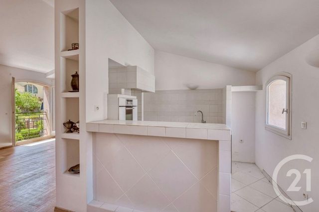 Maison &agrave; vendre - 6 pi&egrave;ces - 204 m2 - Hyeres - 83 - PROVENCE-ALPES-COTE-D-AZUR