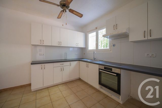 Maison &agrave; vendre - 4 pi&egrave;ces - 75 m2 - Bormes Les Mimosas - 83 - PROVENCE-ALPES-COTE-D-AZUR