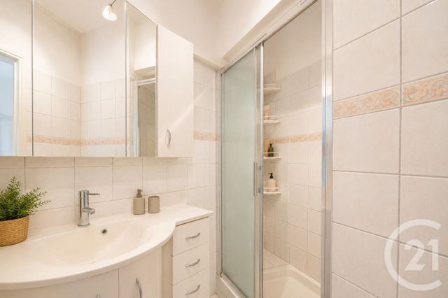 Appartement T2 &agrave; vendre - 2 pi&egrave;ces - 39,20 m2 - Bormes Les Mimosas - 83 - PROVENCE-ALPES-COTE-D-AZUR
