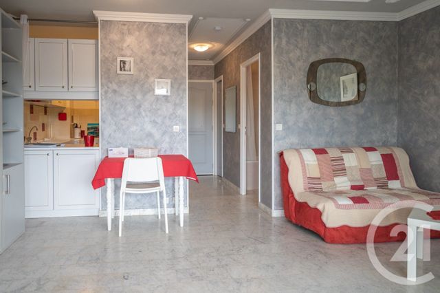 Appartement T1 &agrave; vendre - 1 pi&egrave;ce - 31,20 m2 - Le Lavandou - 83 - PROVENCE-ALPES-COTE-D-AZUR