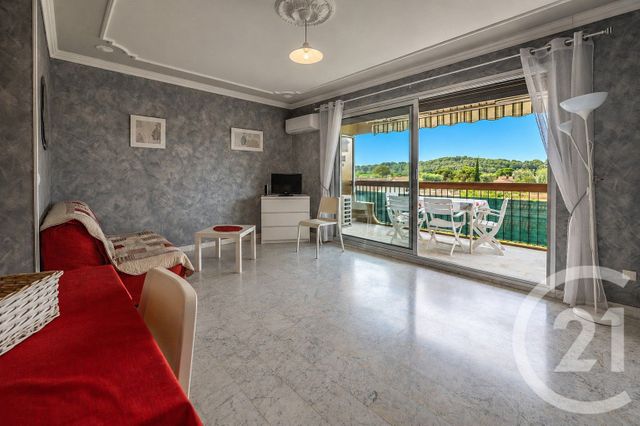 Appartement T1 &agrave; vendre - 1 pi&egrave;ce - 31,20 m2 - Le Lavandou - 83 - PROVENCE-ALPES-COTE-D-AZUR