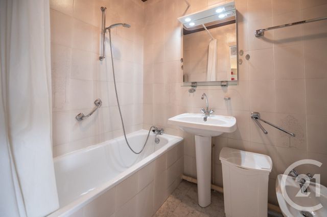 Appartement T1 &agrave; vendre - 1 pi&egrave;ce - 31,20 m2 - Le Lavandou - 83 - PROVENCE-ALPES-COTE-D-AZUR