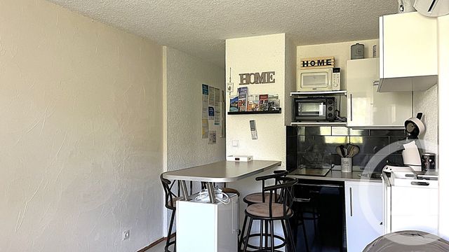 Appartement Studio &agrave; vendre - 1 pi&egrave;ce - 18,89 m2 - Bormes Les Mimosas - 83 - PROVENCE-ALPES-COTE-D-AZUR