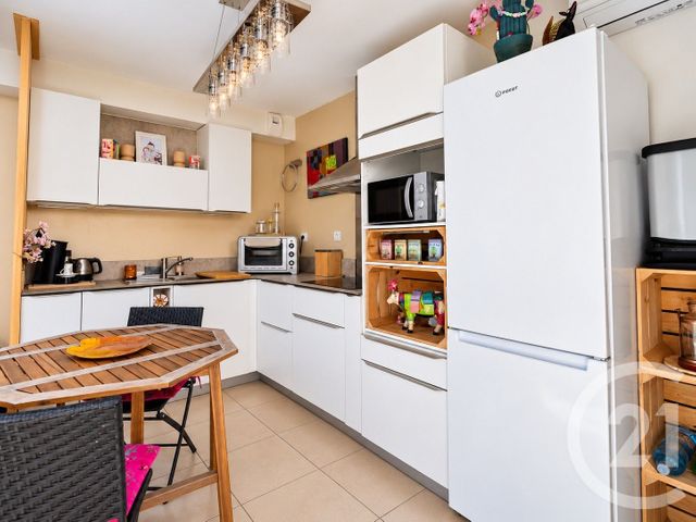 Appartement T3 &agrave; vendre - 3 pi&egrave;ces - 61,03 m2 - Bormes Les Mimosas - 83 - PROVENCE-ALPES-COTE-D-AZUR