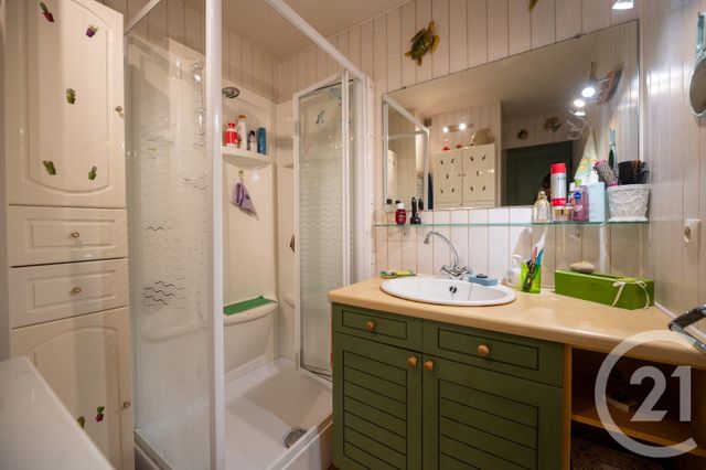 Appartement F2 à vendre - 2 pièces - 49,43 m2 - Le Lavandou - 83 - PROVENCE-ALPES-COTE-D-AZUR