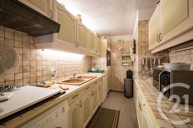 Appartement F2 à vendre - 2 pièces - 49,43 m2 - Le Lavandou - 83 - PROVENCE-ALPES-COTE-D-AZUR