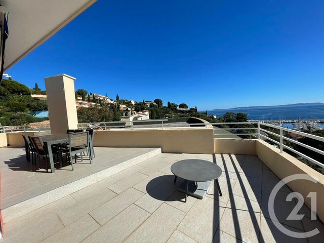 Appartement F5 à vendre - 5 pièces - 110 m2 - Le Lavandou - 83 - PROVENCE-ALPES-COTE-D-AZUR