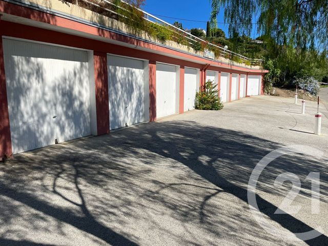 Appartement F5 à vendre - 5 pièces - 110 m2 - Le Lavandou - 83 - PROVENCE-ALPES-COTE-D-AZUR